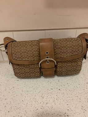 Coach  Shoulder Bag in Tan Signature Canvas - Vintage